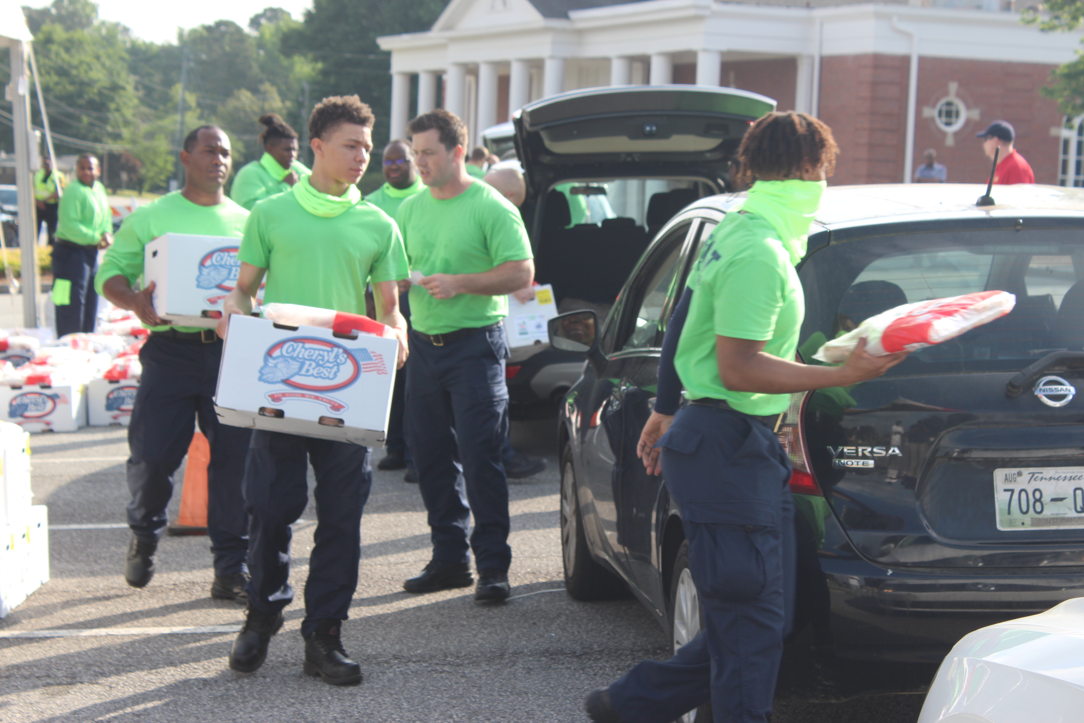 Men of Quality' host cookout, back to school supplies giveaway for  Louisville students