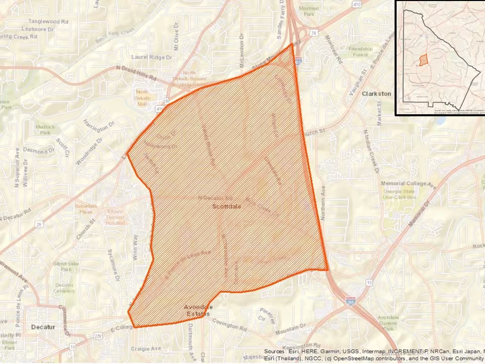 Map highlighting Scottsdale, Georgia in a shaded red area with an orange border. Surrounding neighborhoods and roads are visible. Inset shows wider view.